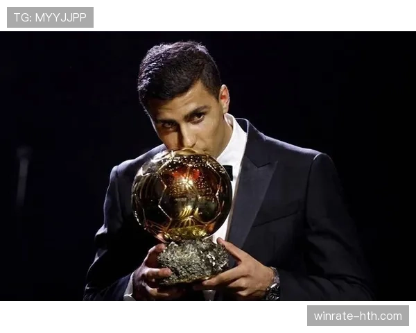 罗德里近期与西班牙前辈交流互动，持续提升国家队表现